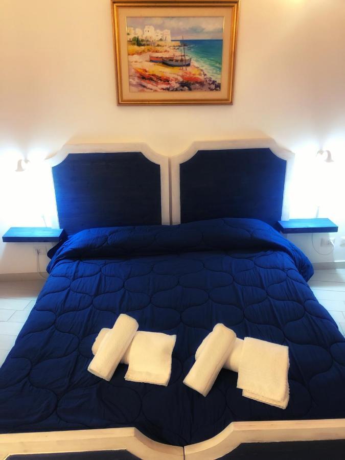 Palazzo Salia Bed & Breakfast Лече Екстериор снимка
