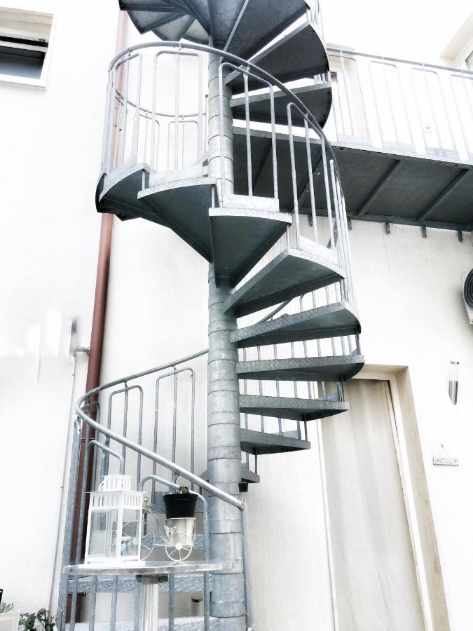 Palazzo Salia Bed & Breakfast Лече Екстериор снимка